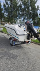 Uttern 4612 Mercury 50hk ELPT Respo 700 Trailer